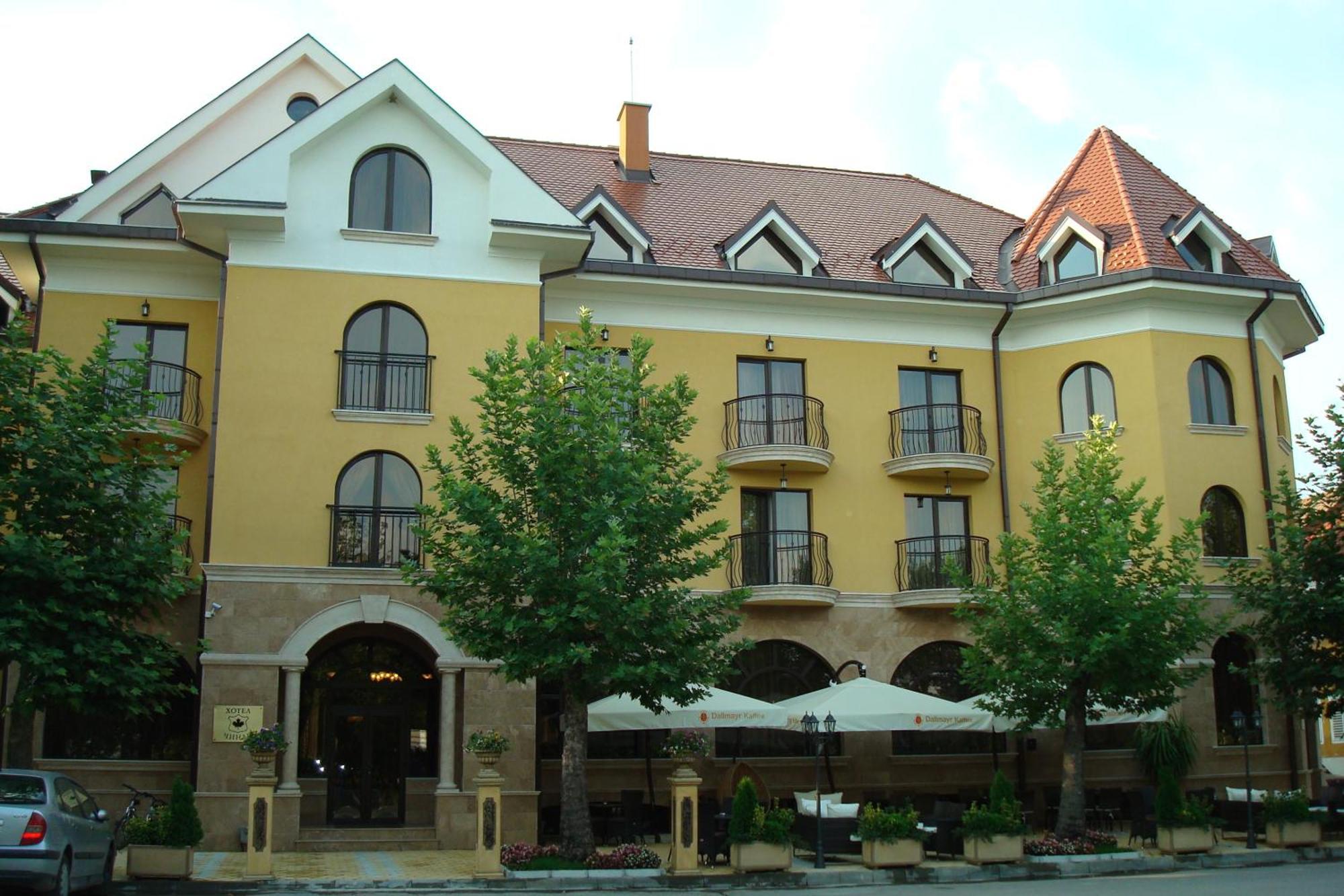 Hotel Chinar Hisarya Dış mekan fotoğraf