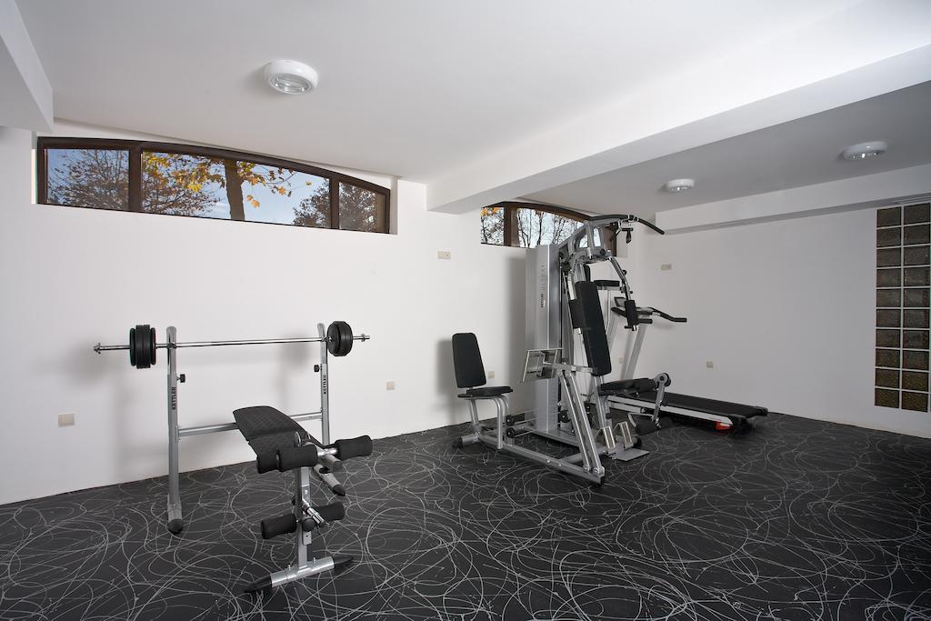 Hotel Chinar Hisarya Dış mekan fotoğraf