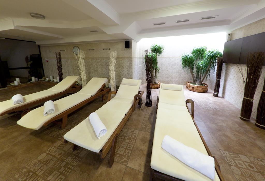 Hotel Chinar Hisarya Dış mekan fotoğraf