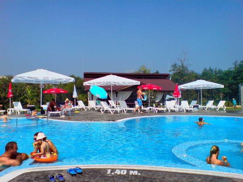 Hotel Chinar Hisarya Dış mekan fotoğraf