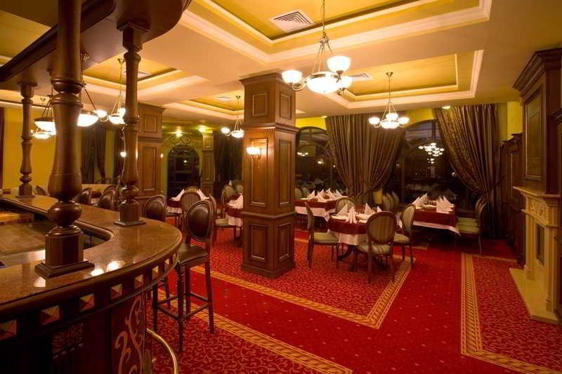 Hotel Chinar Hisarya Dış mekan fotoğraf