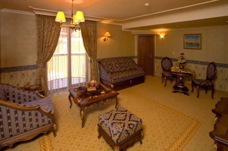 Hotel Chinar Hisarya Dış mekan fotoğraf