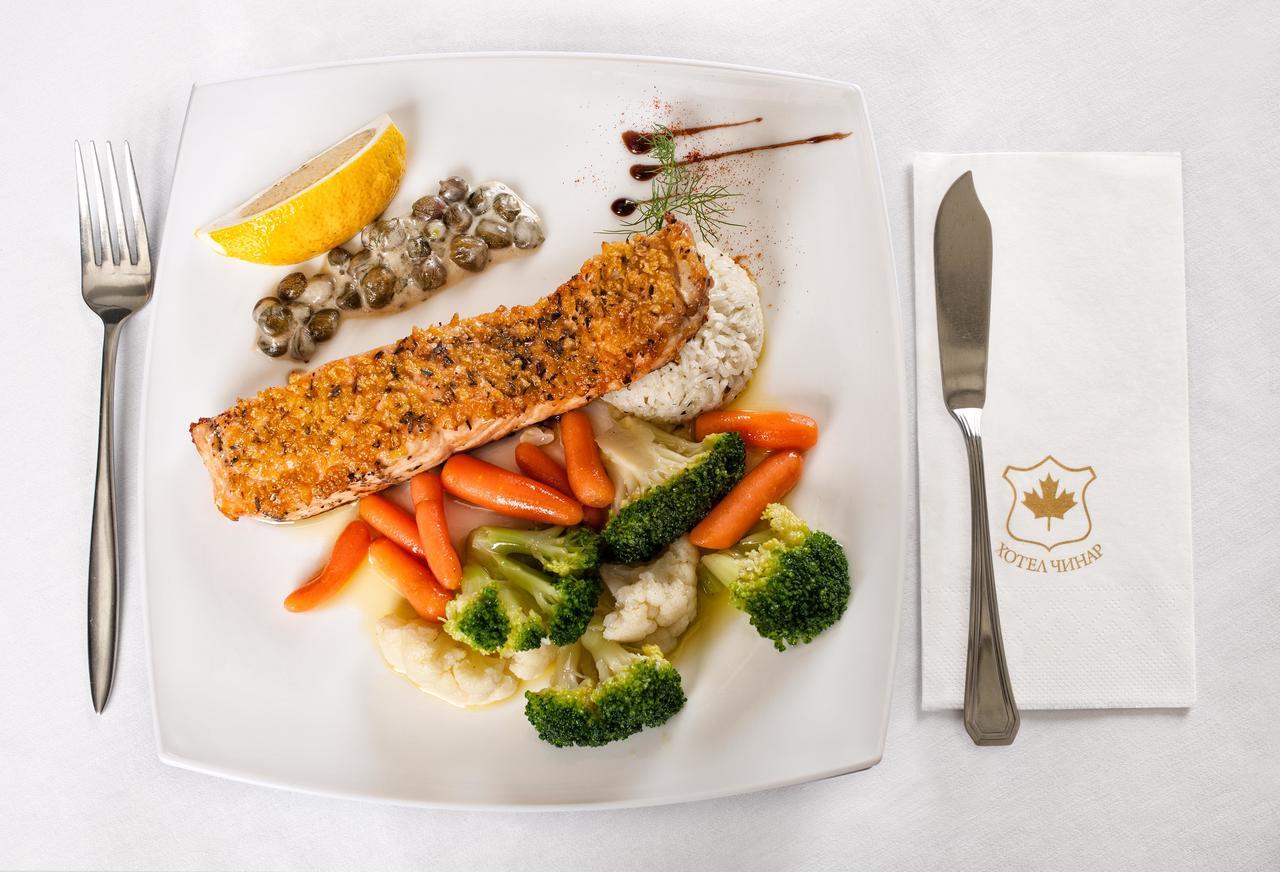 Hotel Chinar Hisarya Dış mekan fotoğraf